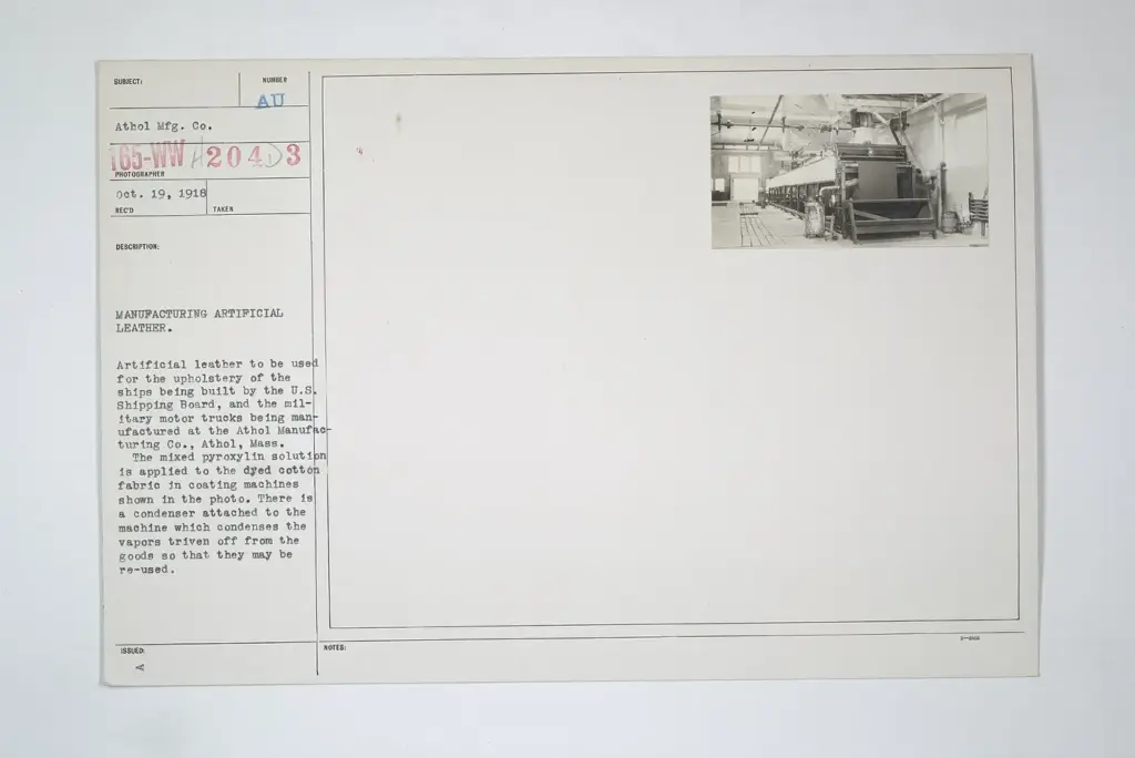 Ficha del Archivo Nacional de Estados Unidos de 1918 que describe la fabricación de cuero artificial con solución de piroxilina en la Athol Manufacturing Company