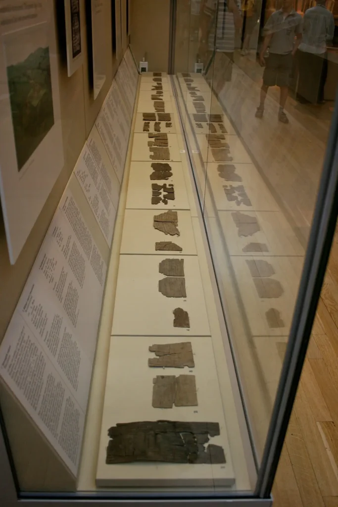 Tablillas de Vindolanda expuestas en el Museo Británico